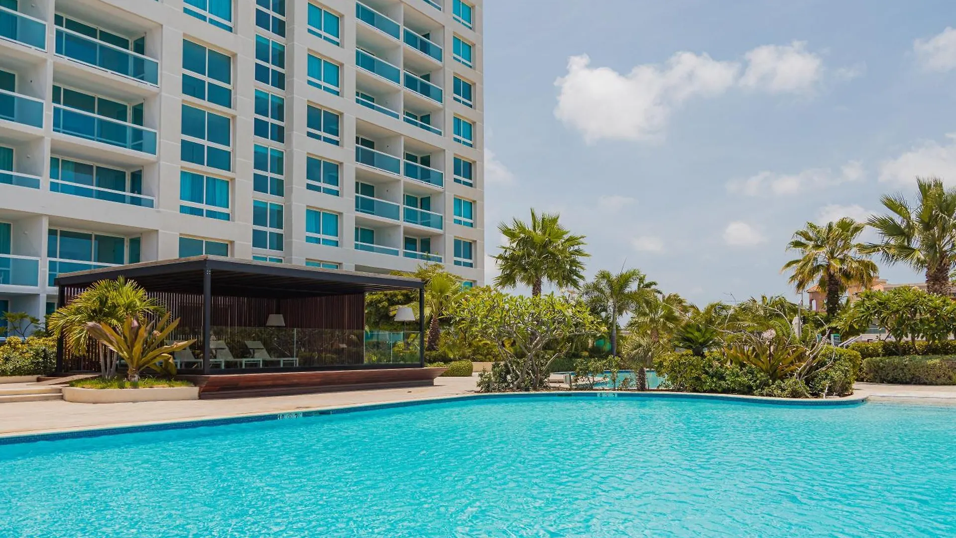 Radisson Blu Aruba Hotel Palm Beach 4*,